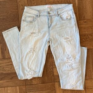 Refuge light wash distressed skinny jeans 6